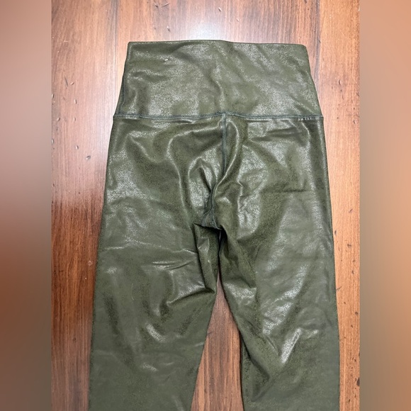Offline By Aerie High Waist Olive Crackle Set Size Small Activewear Athleisure - Picture 9 of 15
